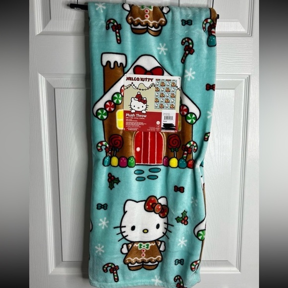 HELLO KITTY CHRISTMAS GINGERBREAD PLUSH THROW, NWT - Picture 3 of 8